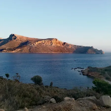 Anemi Leros *